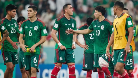 Gerardo Arteaga sufre accidente automovilístico en Guadalajara.