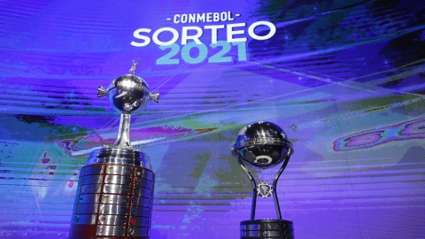 Trofeo Copa Libertadores y Sudamericana