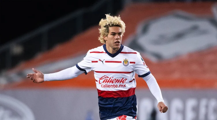 Cade Cowell, Chivas