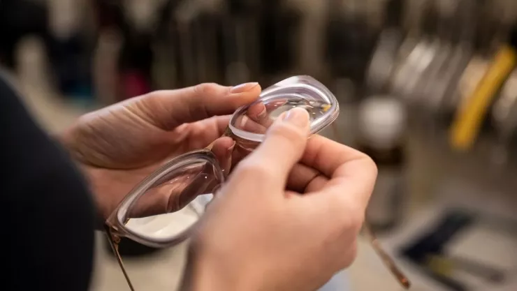 /estilo-de-vida/como-limpiar-lentes-no-rayarlos-ni-dejarlos-borrosos
