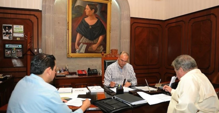 José Calzada, gobernador de Querétaro