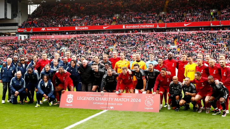 Veteranos del Liverpool y Ajax
