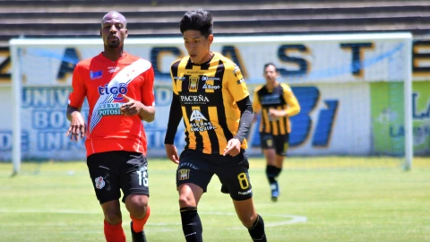 Regresa el futbol de Primera División a Bolivia