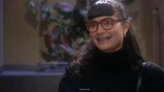 Escenas de la telenovela Yo Soy Betty, La Fea por Azteca 7.