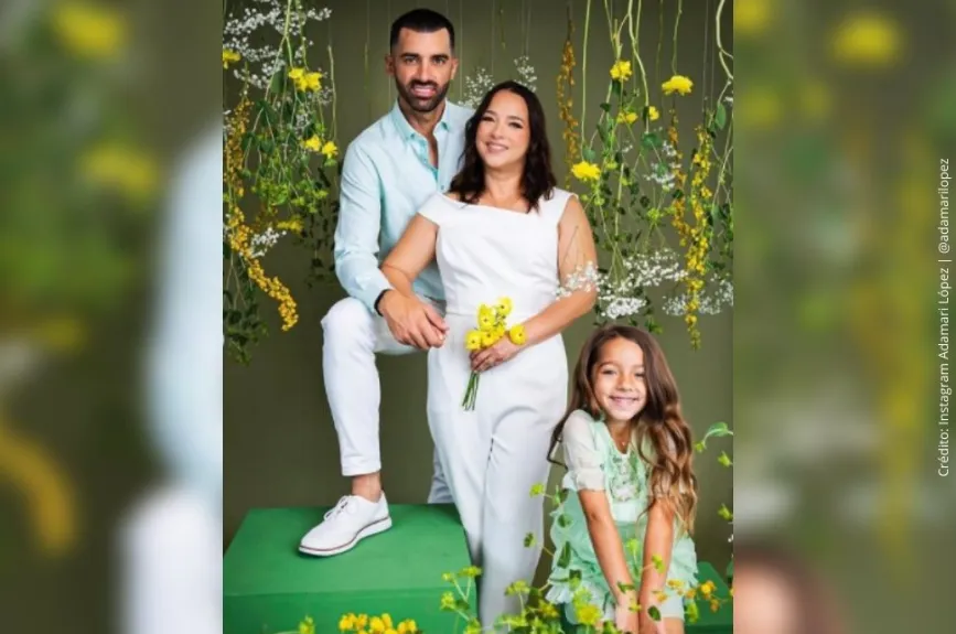 Adamari López.