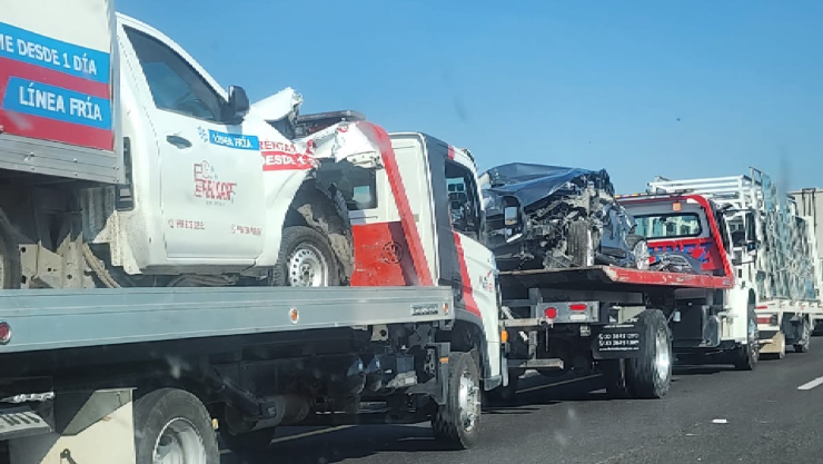 Accidente múltiple paraliza la autopista Salamanca-Celaya