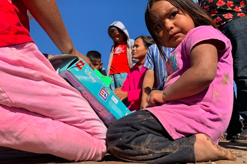 Entrega de juguetes en Huatabampo, Sonora