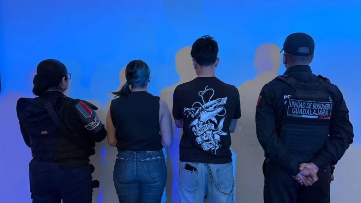 Dos jóvenes evitan ser víctimas de extorsión virtual de 300 mil pesos en Guadalajara