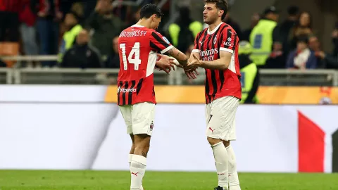 Santi Giménez perdería un socio dentro de la cancha en la venta de Tijjani Reijnders al Manchester City