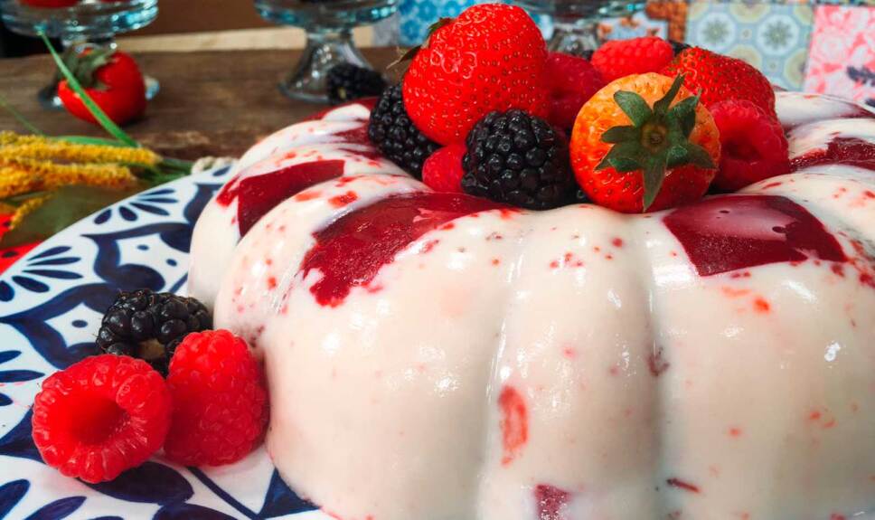 Receta Gelatina tres leches y frutos rojos