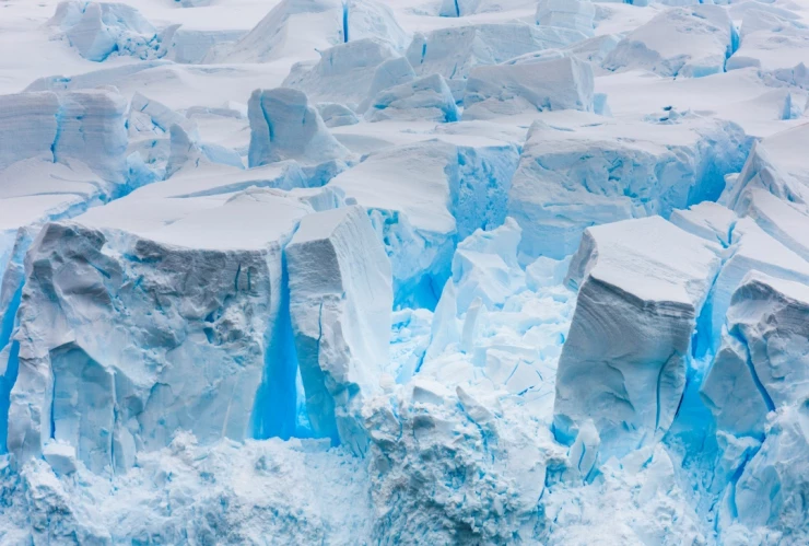 Científicos advierten cómo el agua del mar se está filtrando en el Glaciar del Juicio Final