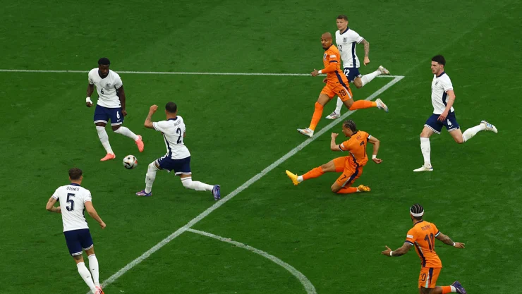 Gol de Xavi Simons