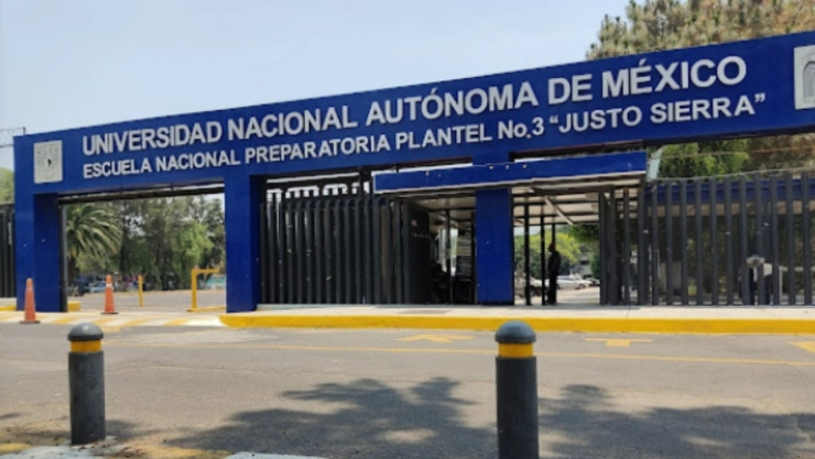 Prepas UNAM personas que tienen preferencia para entrar secundaria pase directo