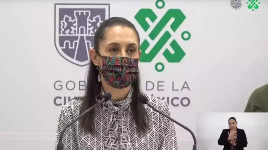 CLAUDIA.jpg