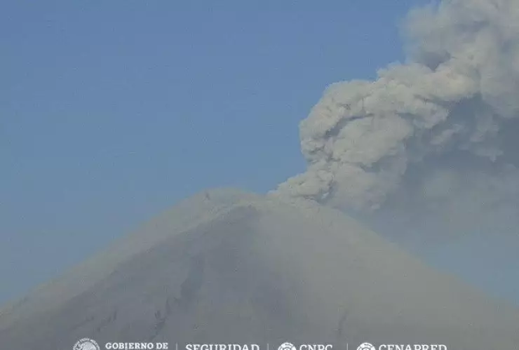 Popocatépetl continúa con vibraciones acompañadas de emisiones de vapor de agua, gas y ceniza