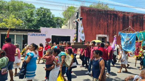 FOTOS Comisaría de Caucel hace fiesta patronal en honor a la Santa Cruz