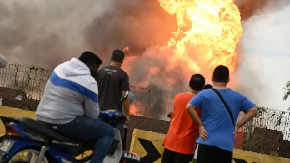 Incendio de una tubería de gas en Putra Heights, Malasia