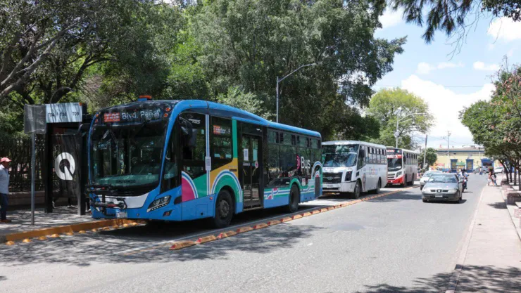 tarjeta exprés para el sistema de transporte público de querétaro qrobús.jpg