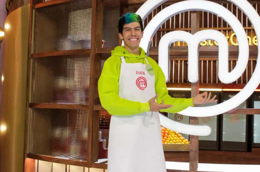 Rafa Polinesio es uno de los youtubers más exitosos del momento y se caracteriza por su contenido positivo, además de un carisma inigualable. | Foto: TV Azteca