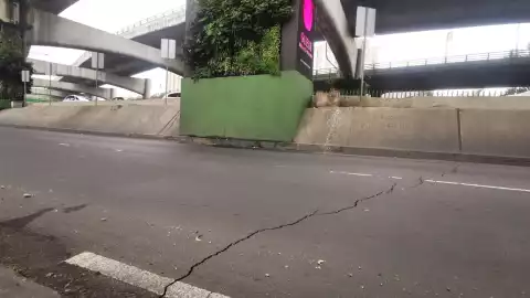Microsismos en CDMX Desalojan 8 edificios de Mixcoac por daños estructurales.jpeg