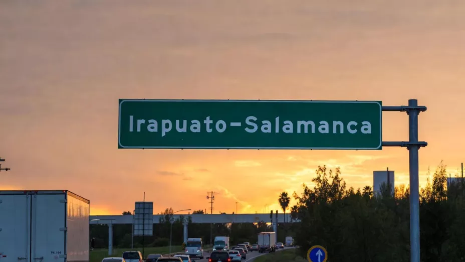 ¡Congestión intensa! Así está el tráfico en la carretera Irapuato-Salamanca la tarde noche de hoy 11 de noviembre (1).jpg