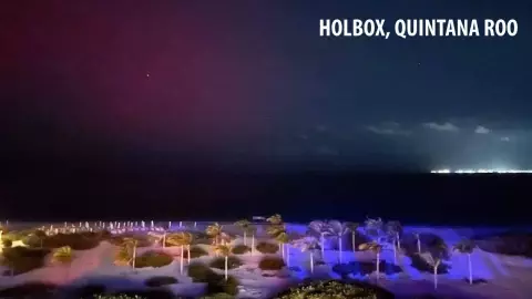 AURORA BOREAL HOLBOX.jpg