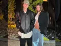 Justin y Hailey beso (8).jpg