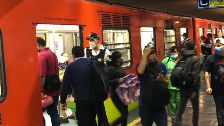 Metro CDMX retrasos