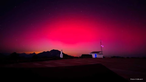 Fotos-así-se-vieron-las-auroras-boreales-en-México-la-noche-de-ayer