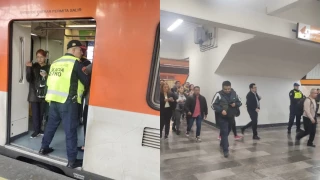 Vagone del metro y pasillo de estación.