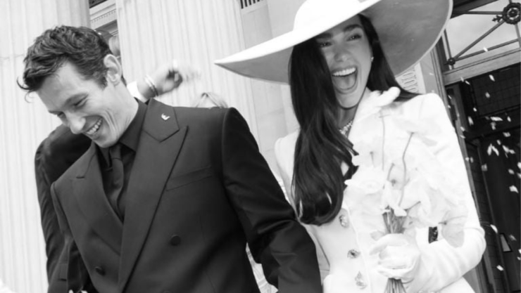 Dua Lipa comparte fotos de su boda con Callum Turner
