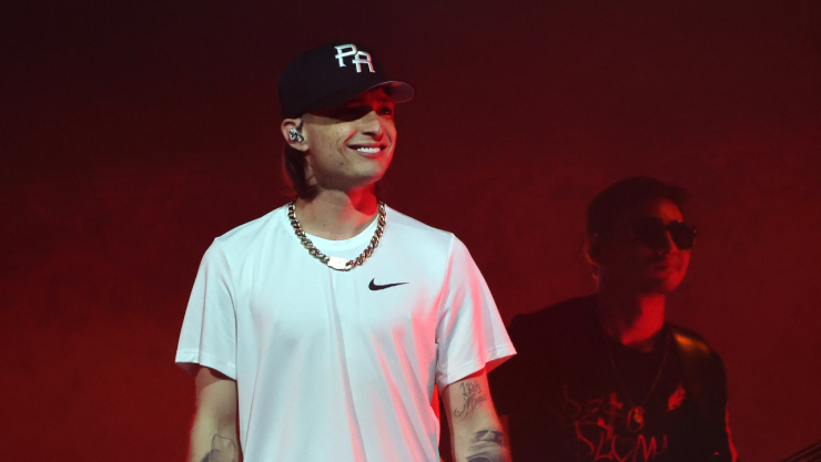 Peso Pluma es abucheado en Viña del Mar