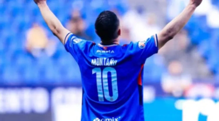 cruz-azul-decision-andres-montaño-christian-ebere.jpg