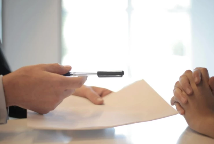 Me puede reportar el SAT por un adeudo al Buró de Crédito