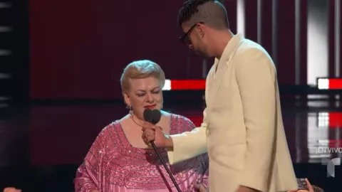 El día en que Paquita la del Barrio le dijo “inútil” a Bad Bunny