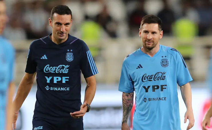 Leonel Scaloni y Messi