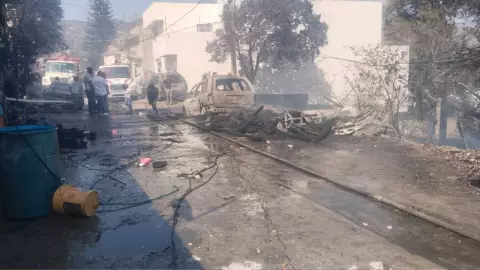 Incendio en la colonia Margarita Viguri de Chilpancingo 3 de mayo 2025