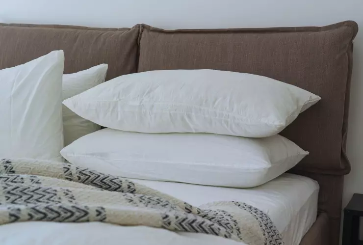 ¿Cómo se deben limpiar las almohadas? Truco de TikTok para lograrlo