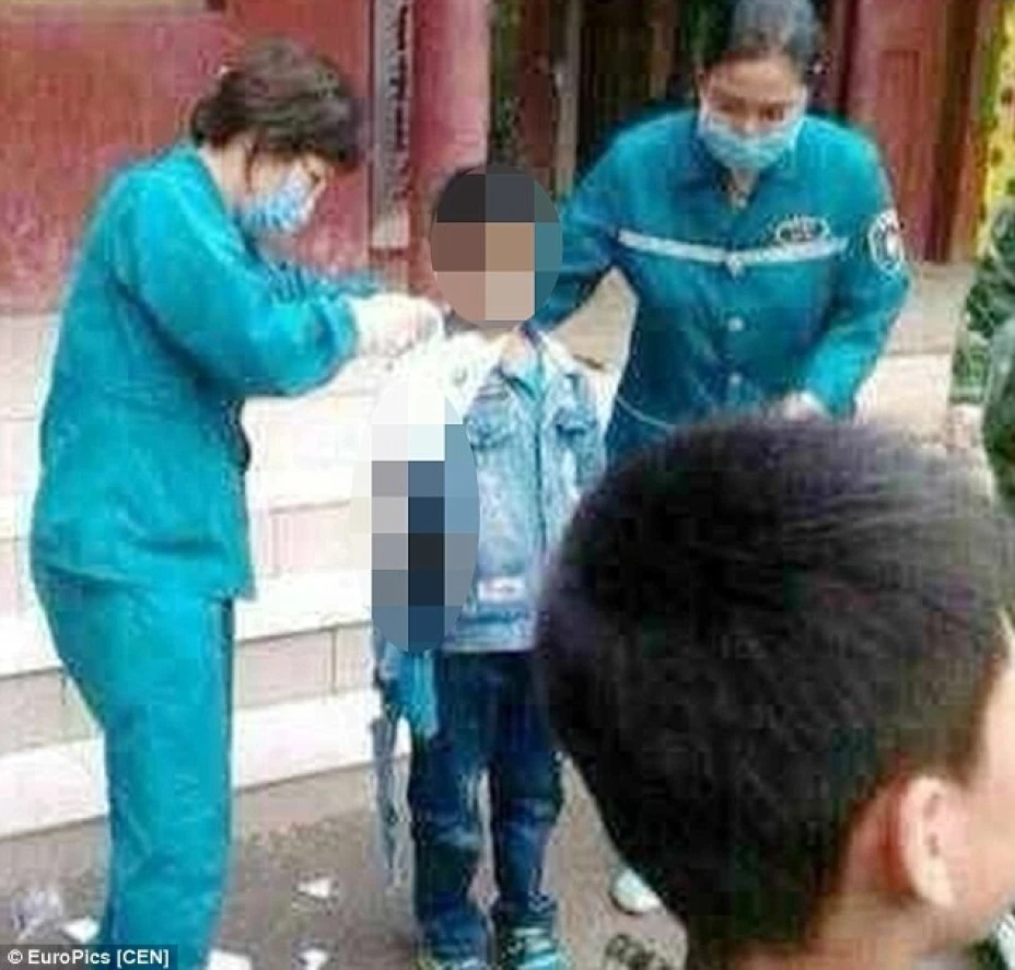 Niño de 9 años perdió el brazo al intentar acariciar a un oso