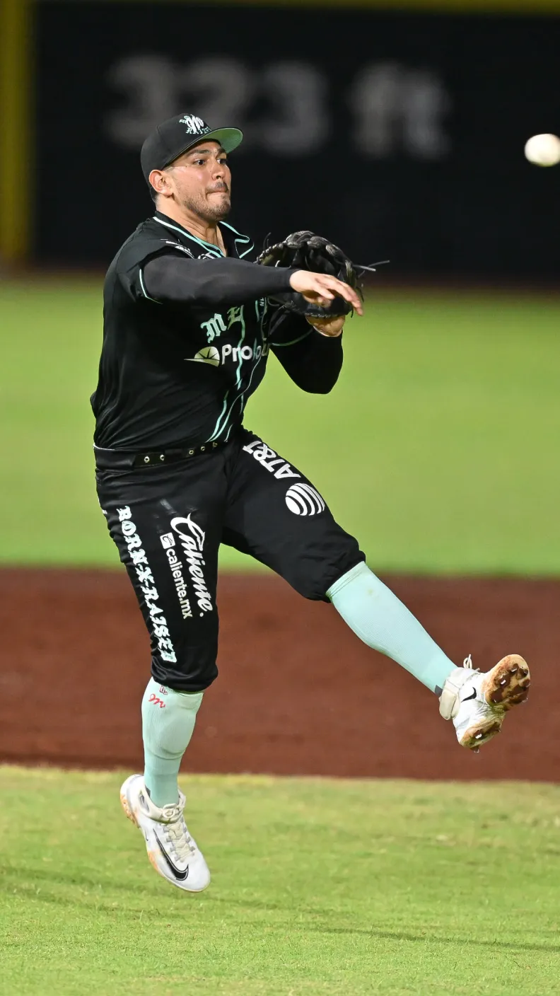 Diablos Rojos del México vencen 5-4 a Piratas de Campeche juego 4