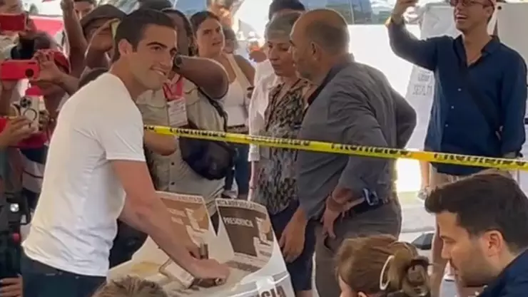 Eugenio Segura, candidato al senado por Quintana Roo emitió su voto