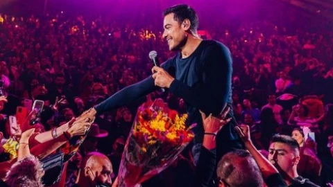 Cynthia hace aparición sorpresa en videoclip de Carlos Rivera