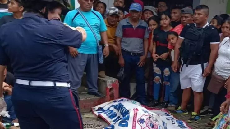 joven se electrocuta en el techo