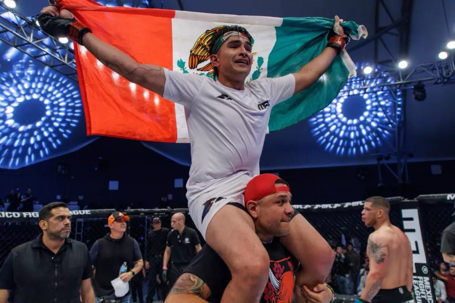 Romario Orozco mantuvo su invicto en MFL 2