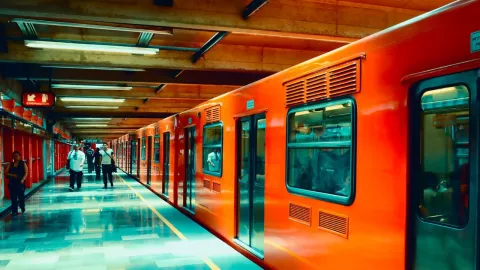 El Metro de la Ciudad de México es uno de los transportes más concurridos.