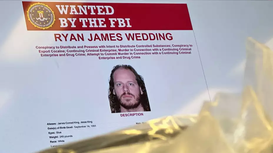 Cartel del FBI sobre Ryan Wedding, acusado de tráfico de drogas