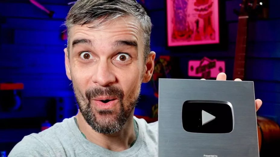 Influencer Brian Kyle Divine es arrestado en EE. UU. por agredir a una menor de 16 años