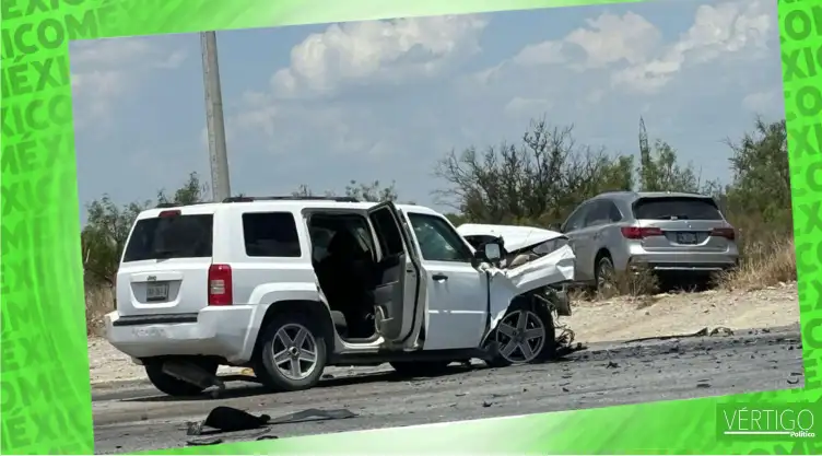 Camioneta gris del equipo de Claudia Sheinbaum se accidenta.