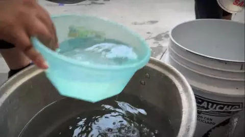 ¡Vivir sin agua! escasez Nuevo León familias