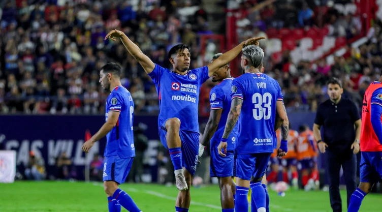 Ángel Sepúlveda anota de penal en el San Luis vs Cruz Azul